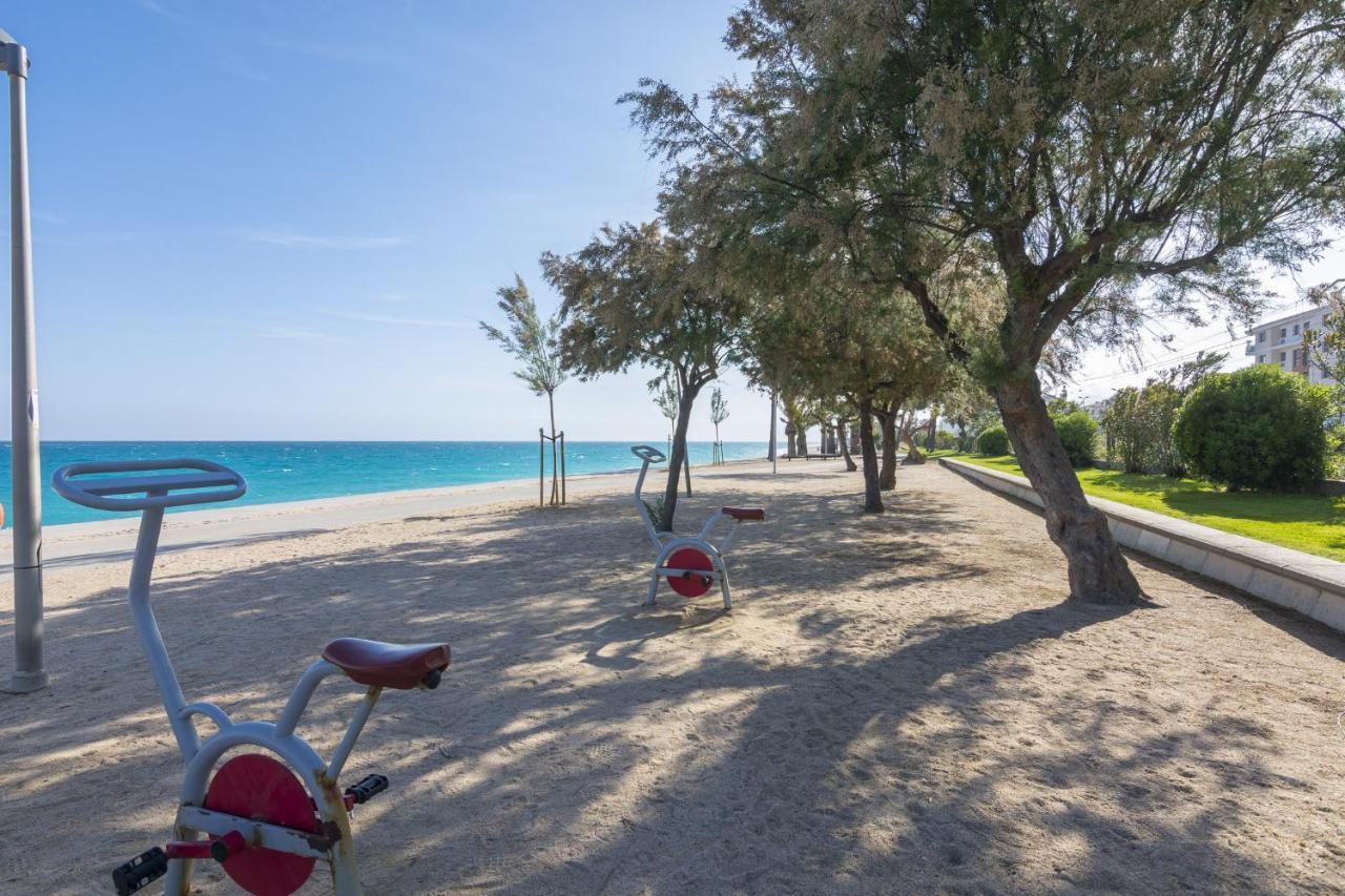 Homeholidaysrentals Margot - Costa Barcelona Pineda de Mar Exterior photo