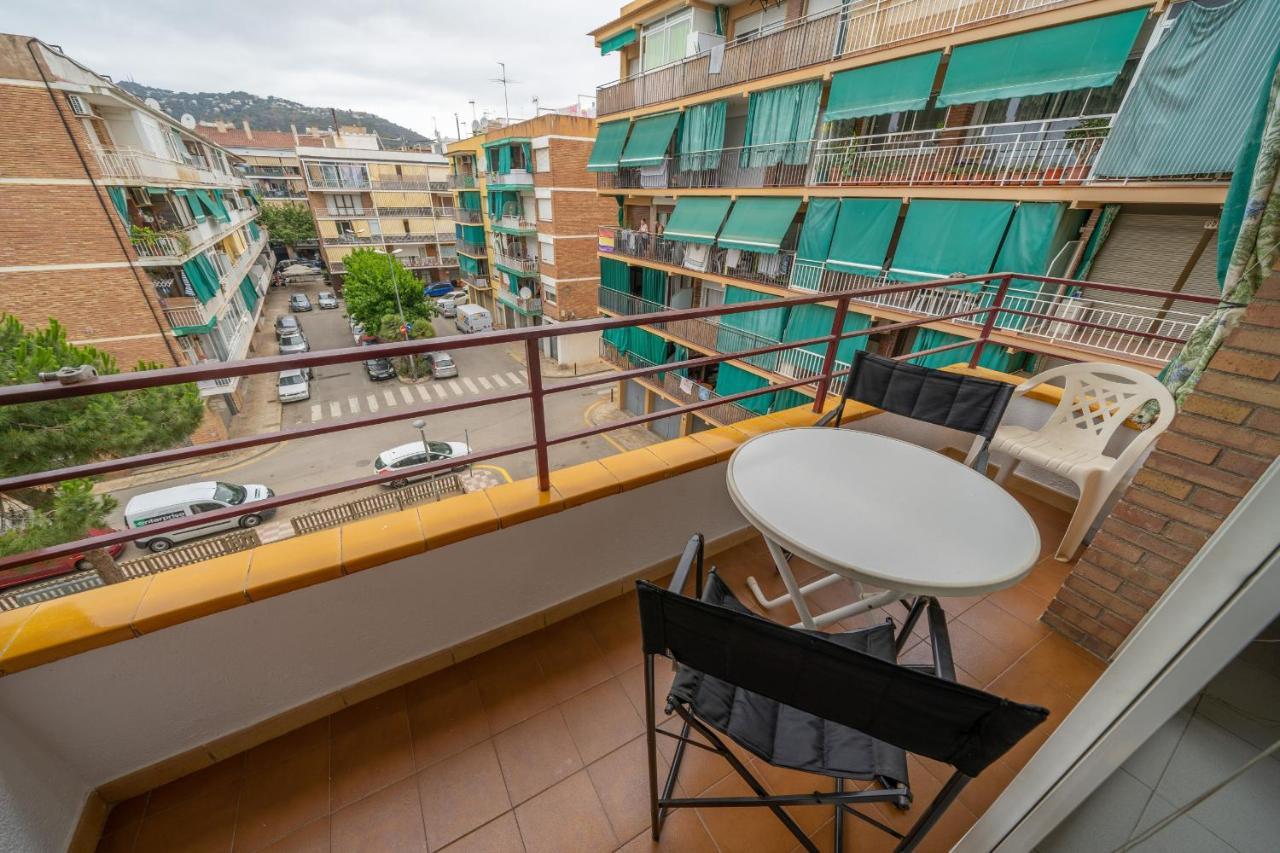 Homeholidaysrentals Margot - Costa Barcelona Pineda de Mar Exterior photo