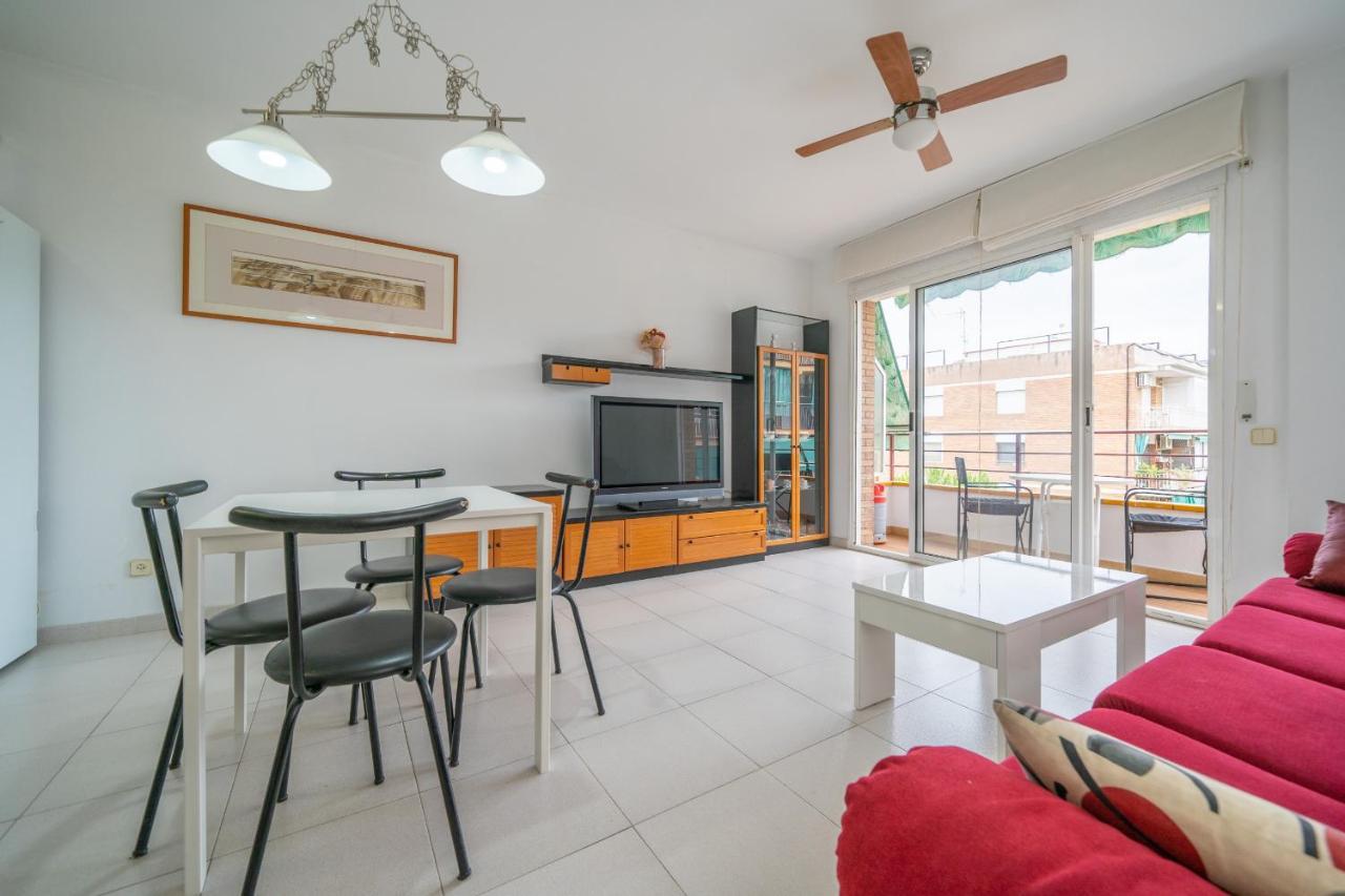 Homeholidaysrentals Margot - Costa Barcelona Pineda de Mar Exterior photo